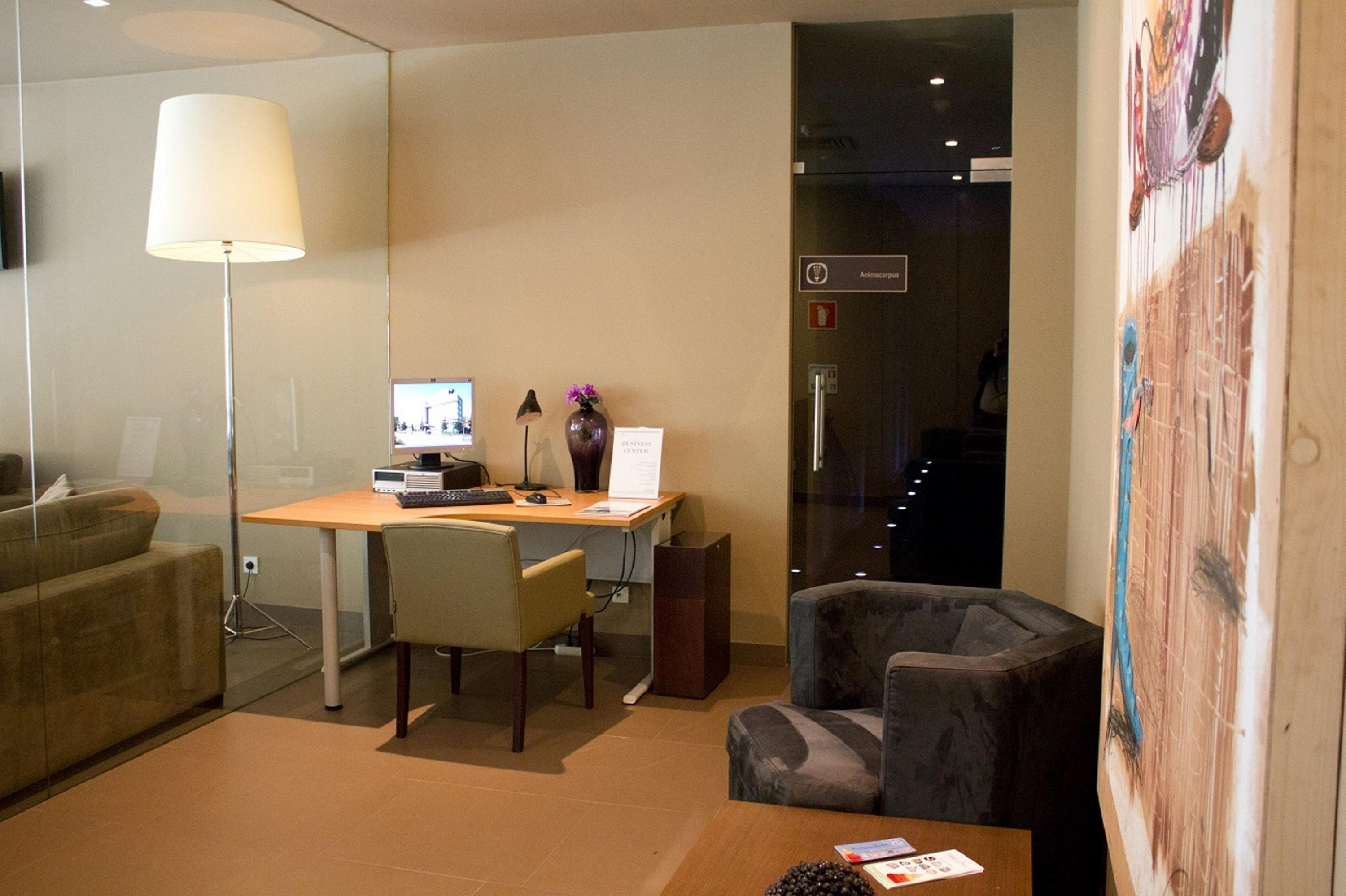 Фото Golden Tulip Sao Joao Da Madeira Hotel