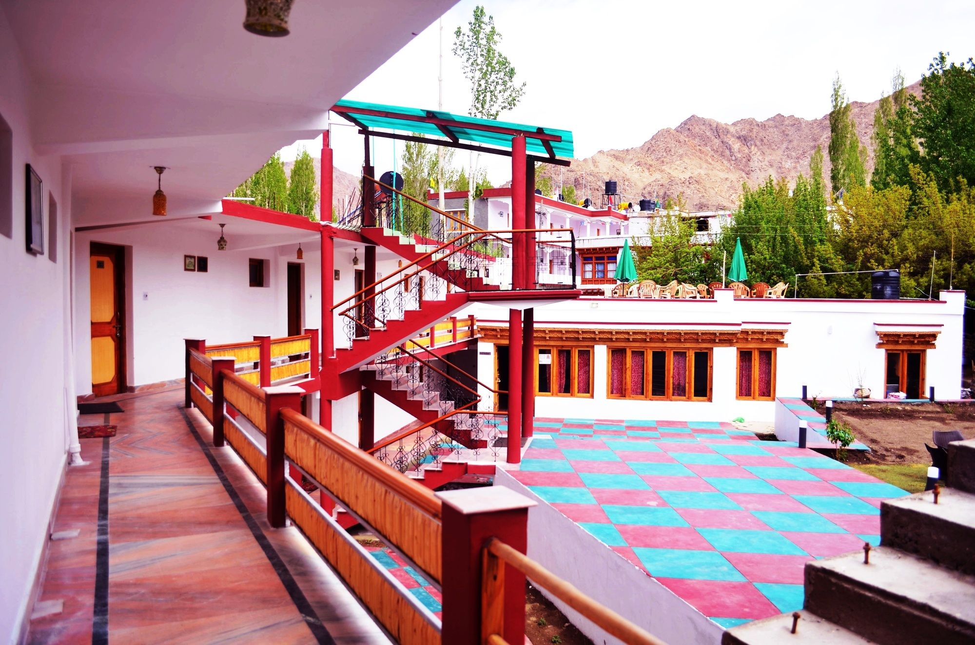 Фото отеля 1