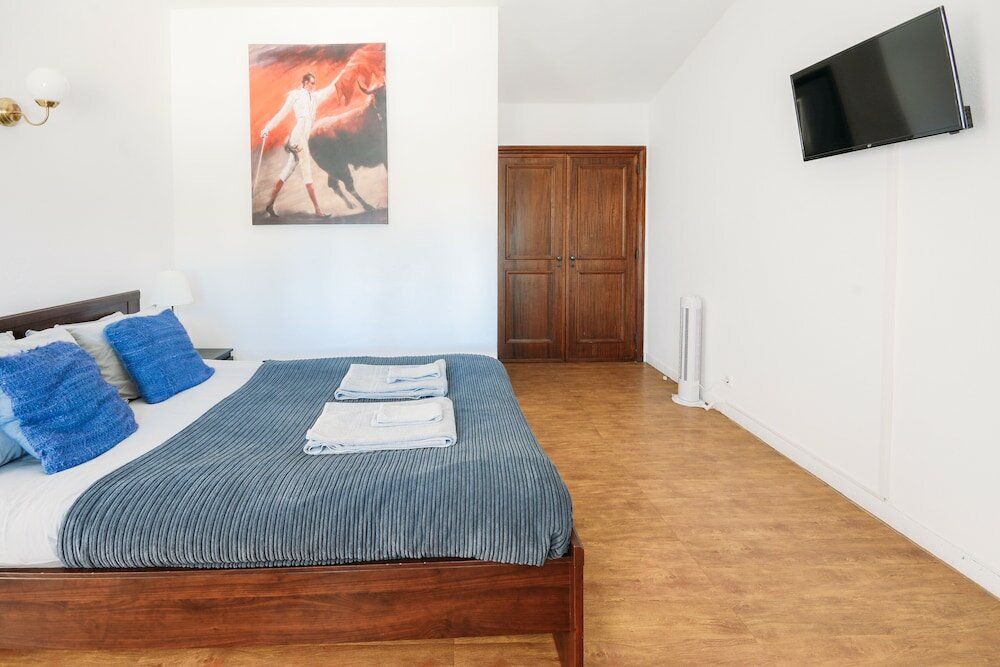 Фото Limmo Garden Guest House