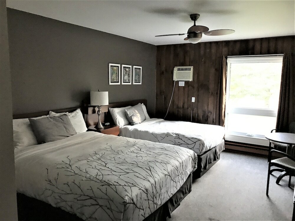 Фото Hush Lodge & Cottages