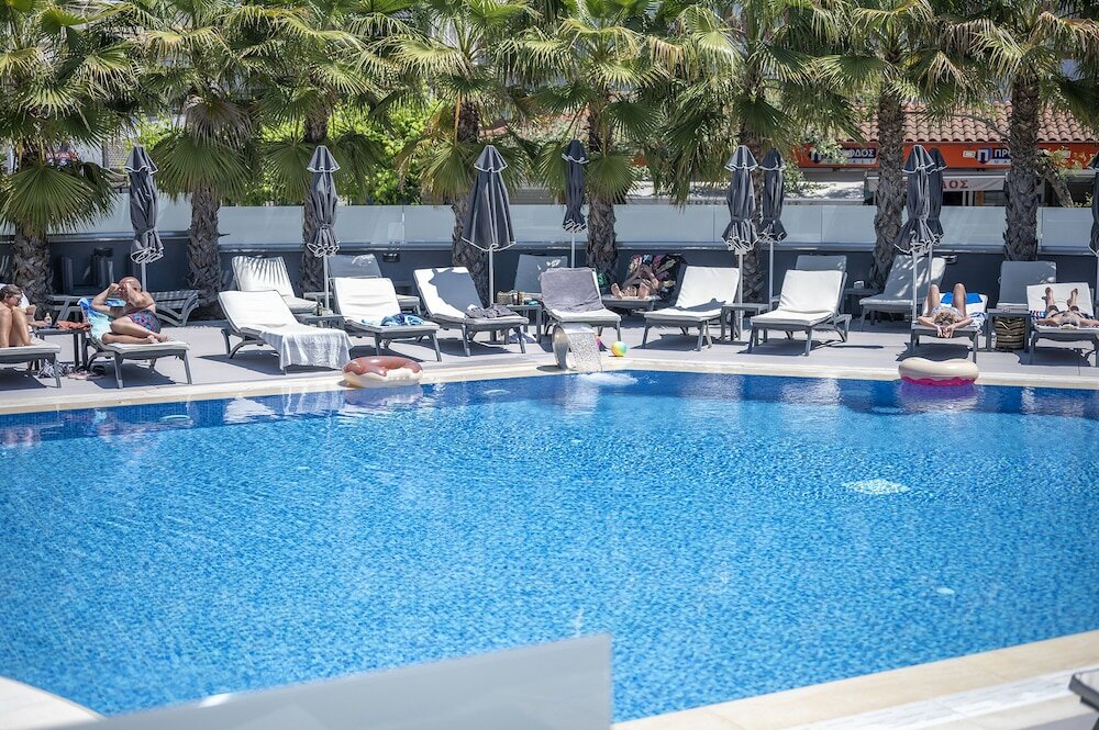 Фото Dionysos Hotel & Suites