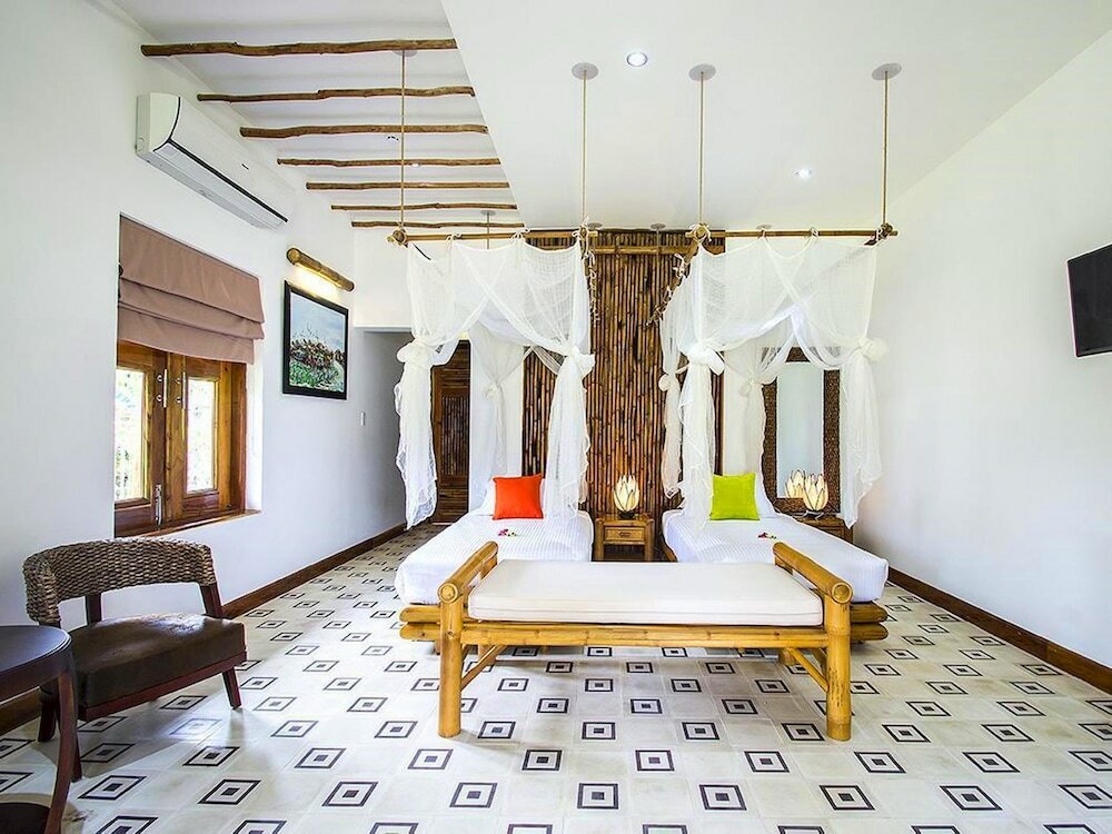 Фото The Island Lodge