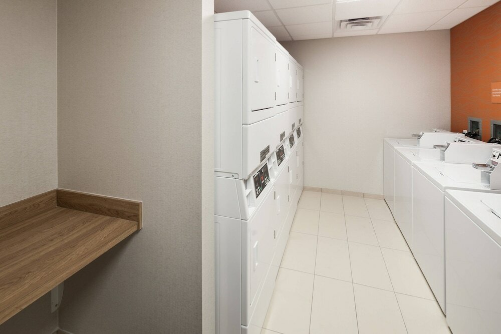 Фото TownePlace Suites by Marriott Orlando at SeaWorld