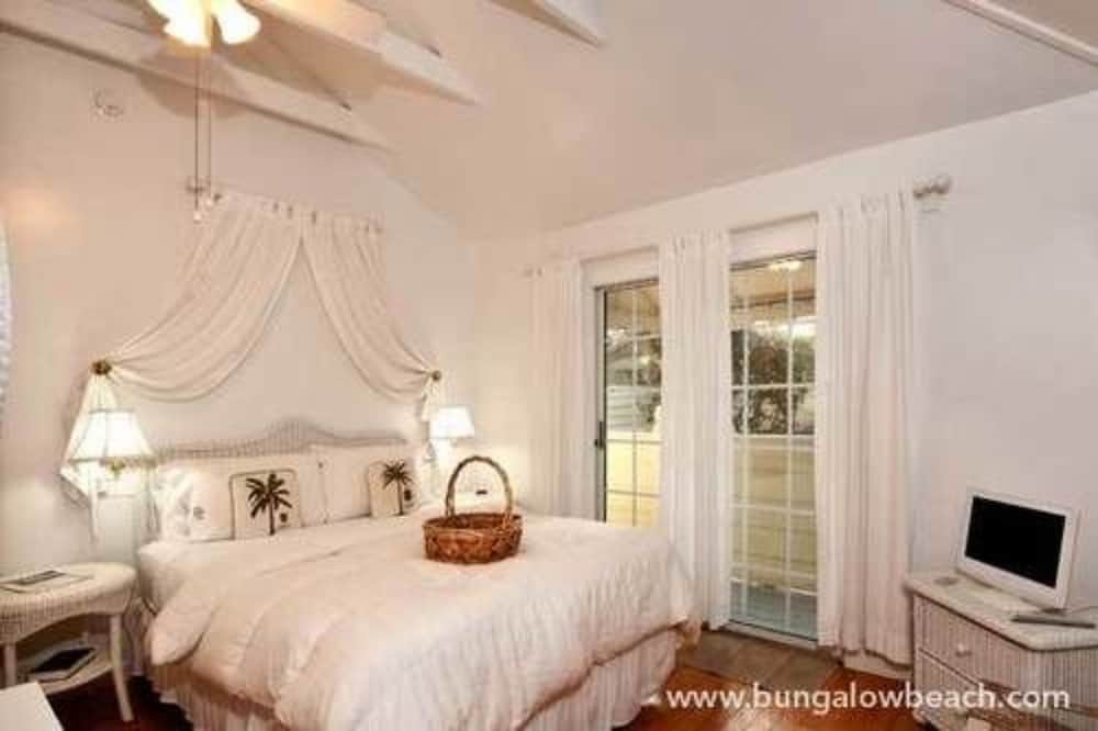 Фото Bungalow Beach Resort