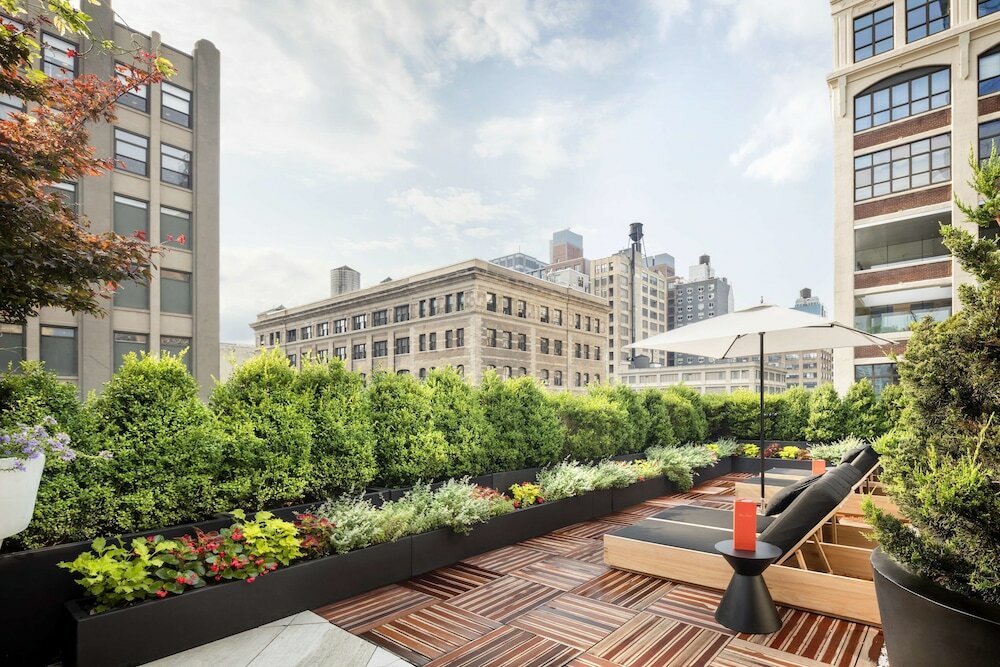 Фото The Dominick