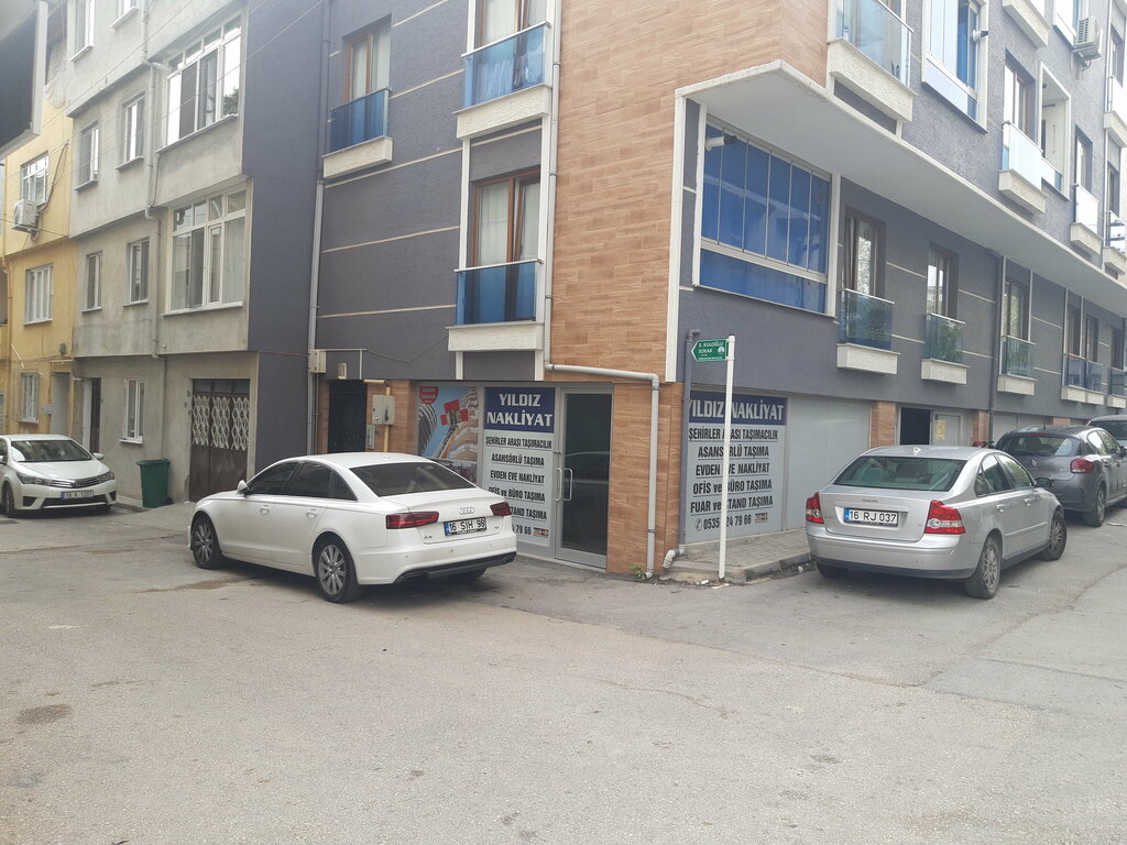 شركة النقل بالشاحنات الحكومية Yildiz House-to-House Transportation ، بورصة، صورة