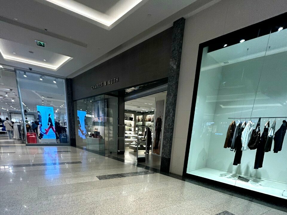 Clothing store Charles & keith, Baku, photo