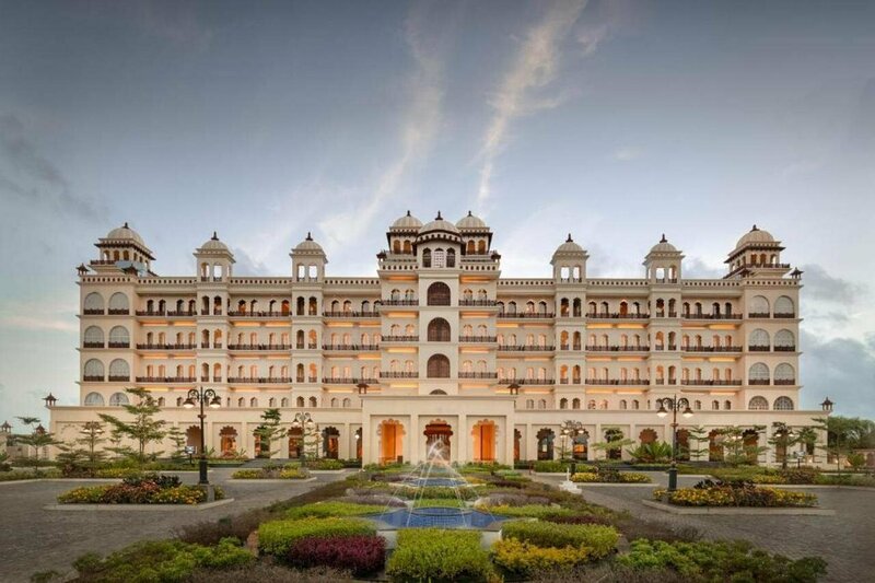 Гостиница Uday Palace Navsari, a member of Radisson Individuals