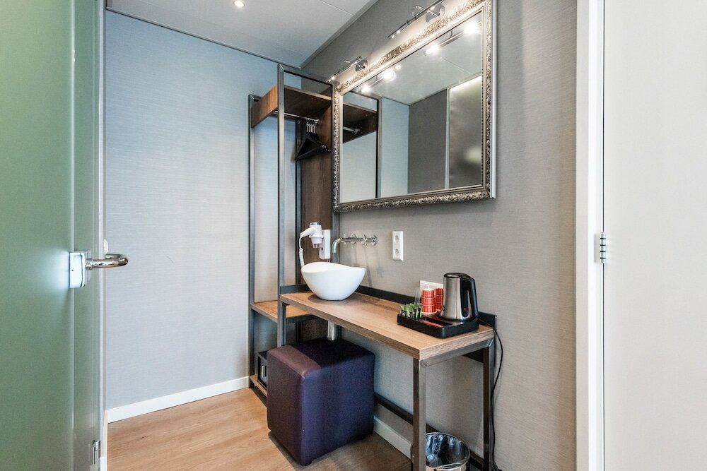 Фото Melrose Hotel