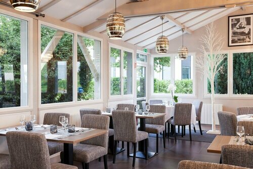 Гостиница Comfort Hotel Acadie Les Ulis в Палезо