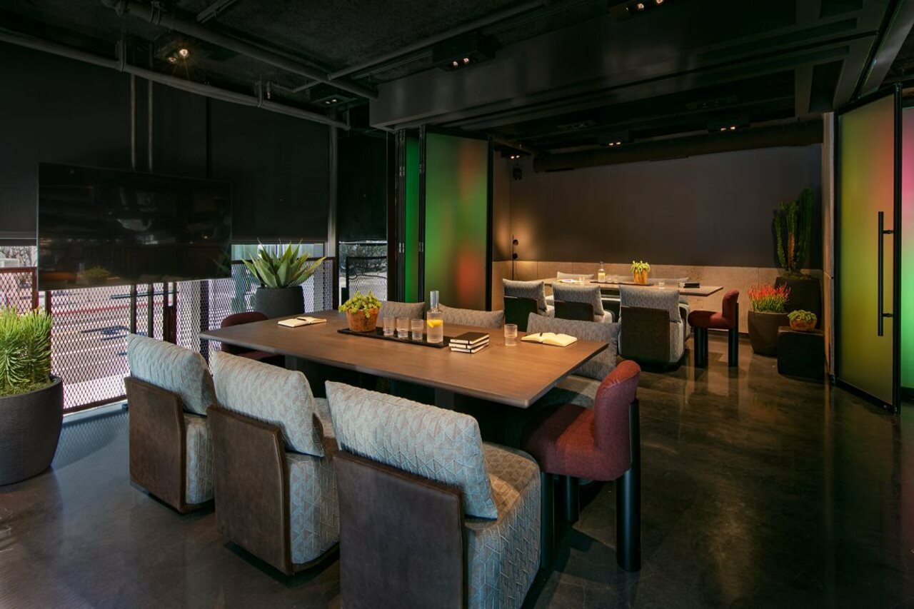Фото Moxy Downtown Los Angeles