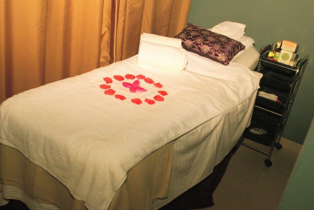 Фото Morning Side Suites Etim Inyang