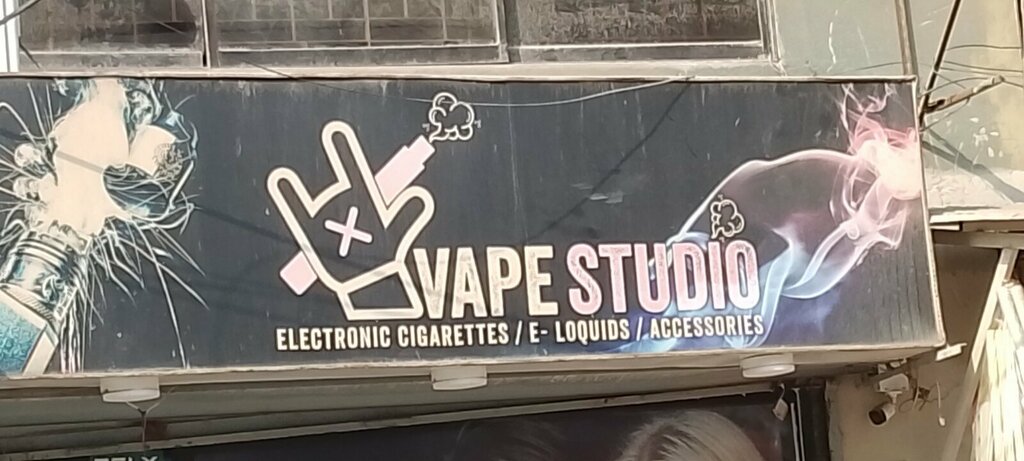 Electronics store Vape studio, Karachi, photo