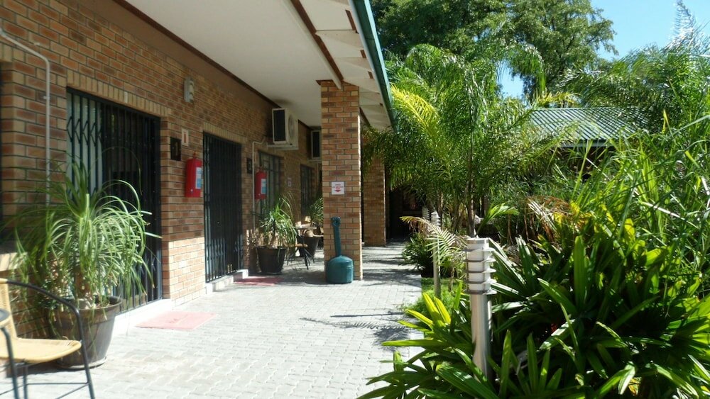 Фото отеля 1