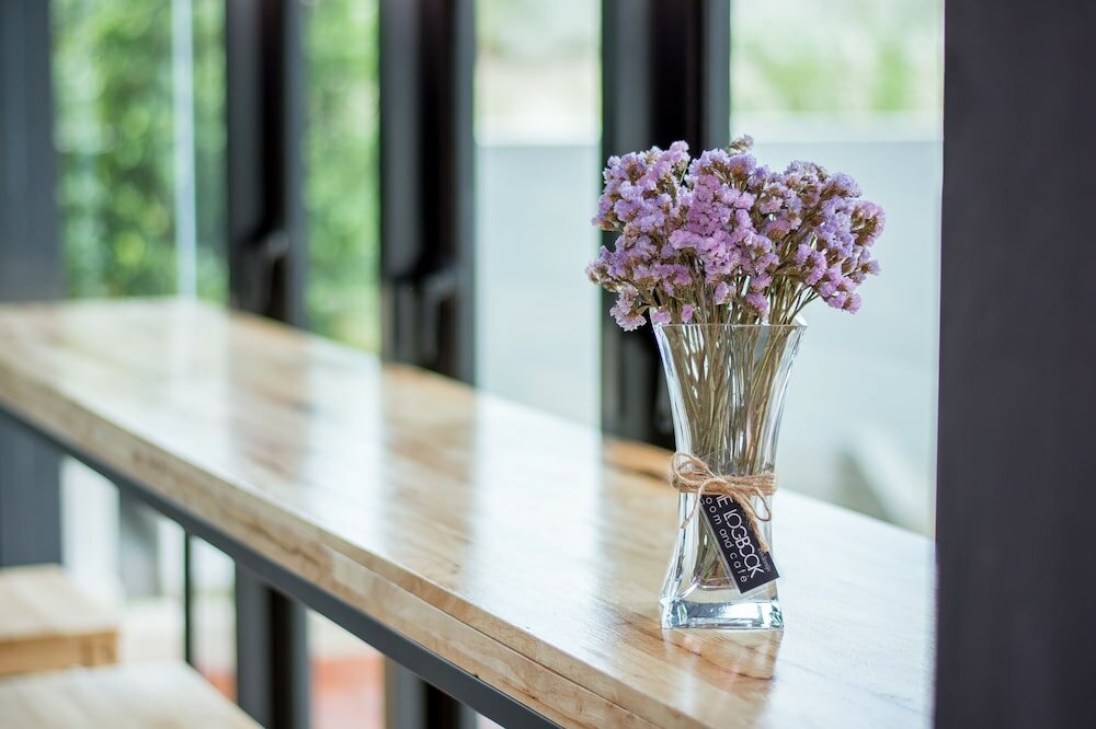 Фото The LogBook Room and Cafe