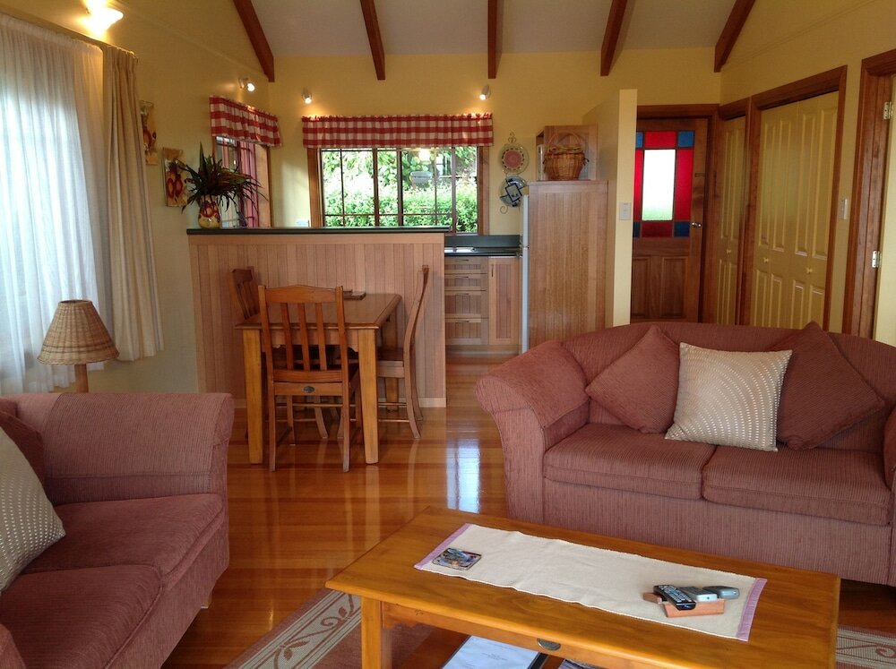 Фото Jacaranda Park Holiday Cottages