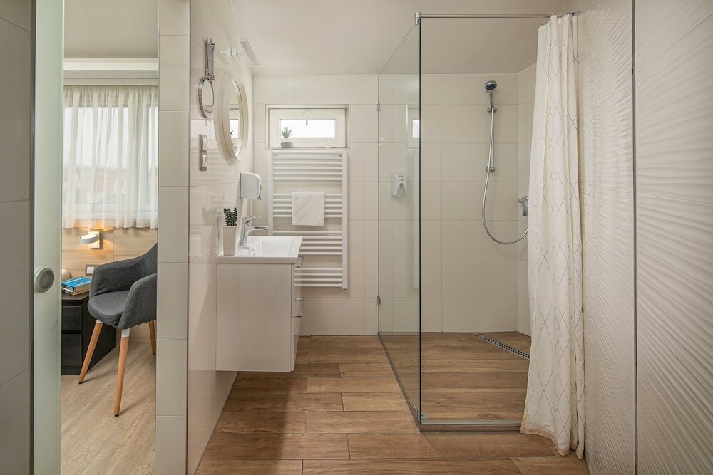 Фото Kristály Hotel