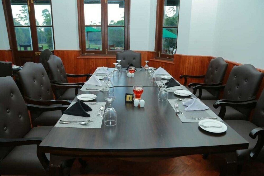 Фото Nuwara Eliya Golf Club