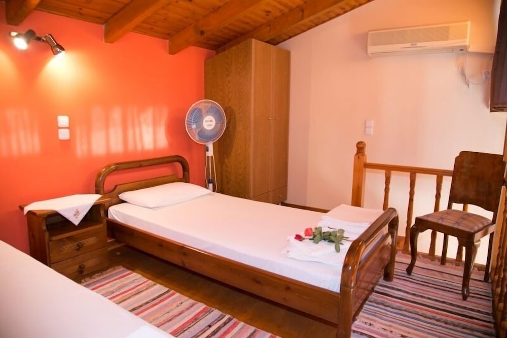 Фото Almyros Studios & Apartments