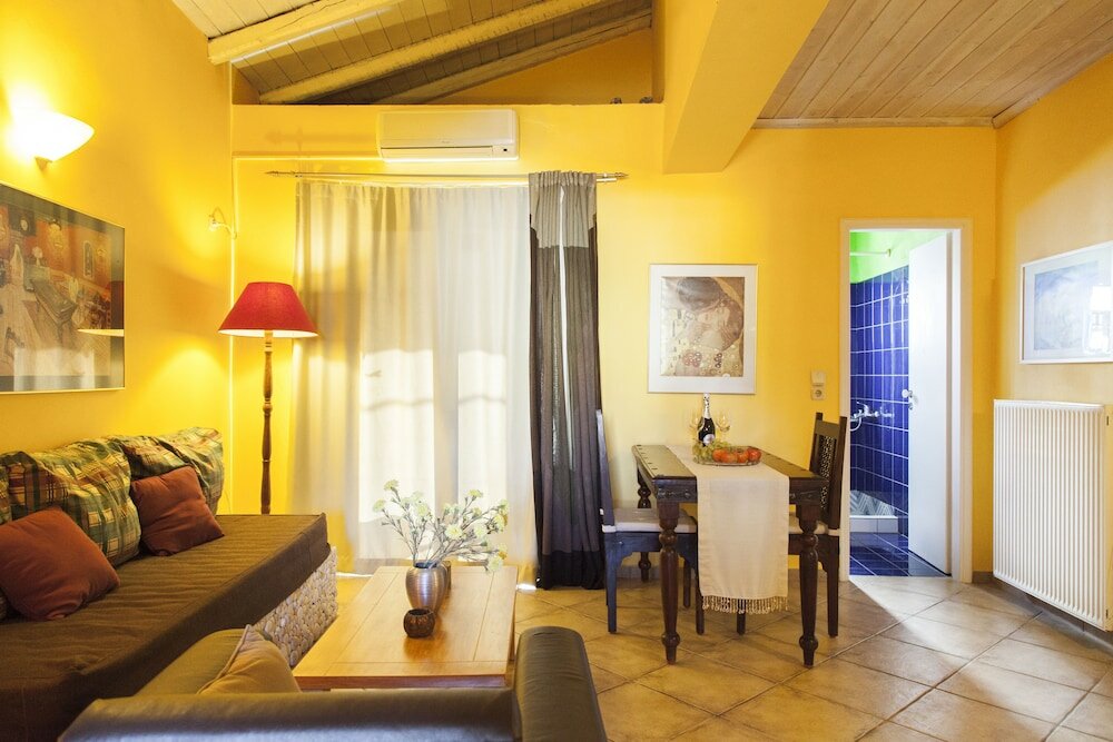 Фото Villa Kirki Apartments