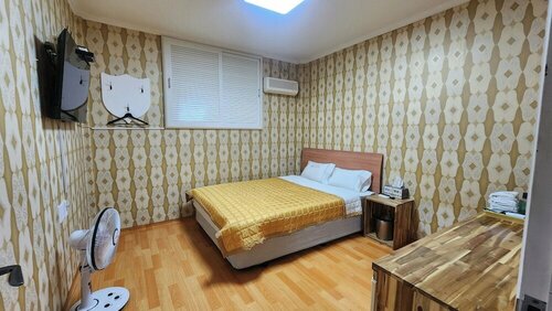 Гостиница Myeongdong Motel в Кодже