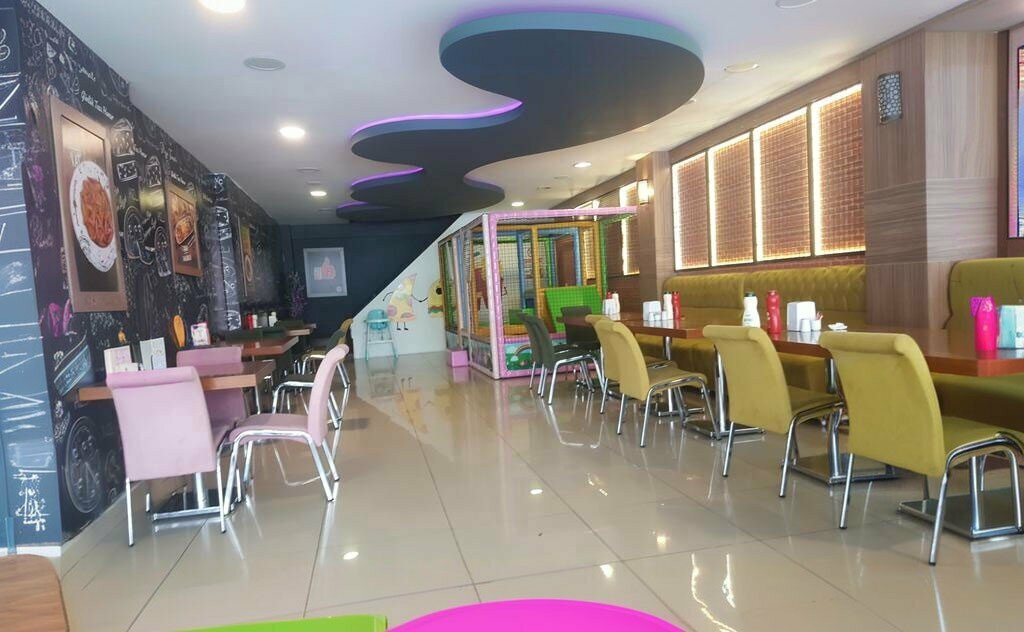 Пиццерия Pizza Tomato, Кумлуджа, фото