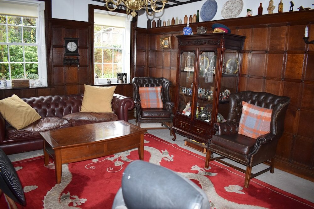 Фото Harmondsworth Hall Guest House Heathrow