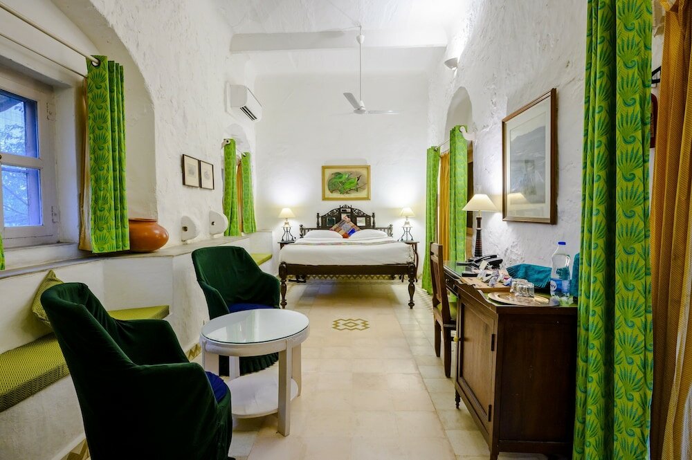 Фото Neemrana's - Hill Fort - Kesroli