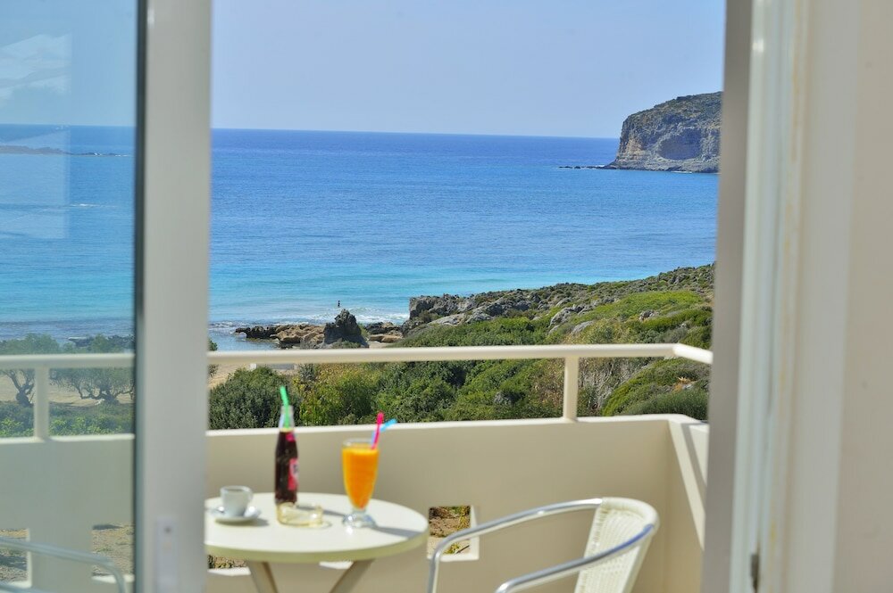 Фото Falasarna beach Studios & Apartments