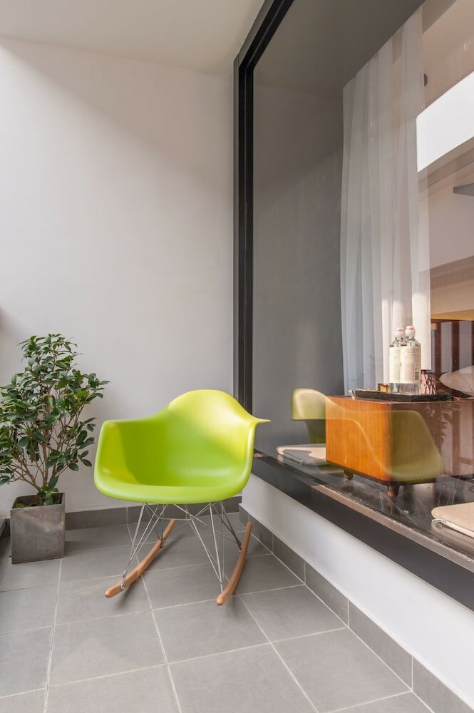 Фото Hangzhou Backlighting Inn