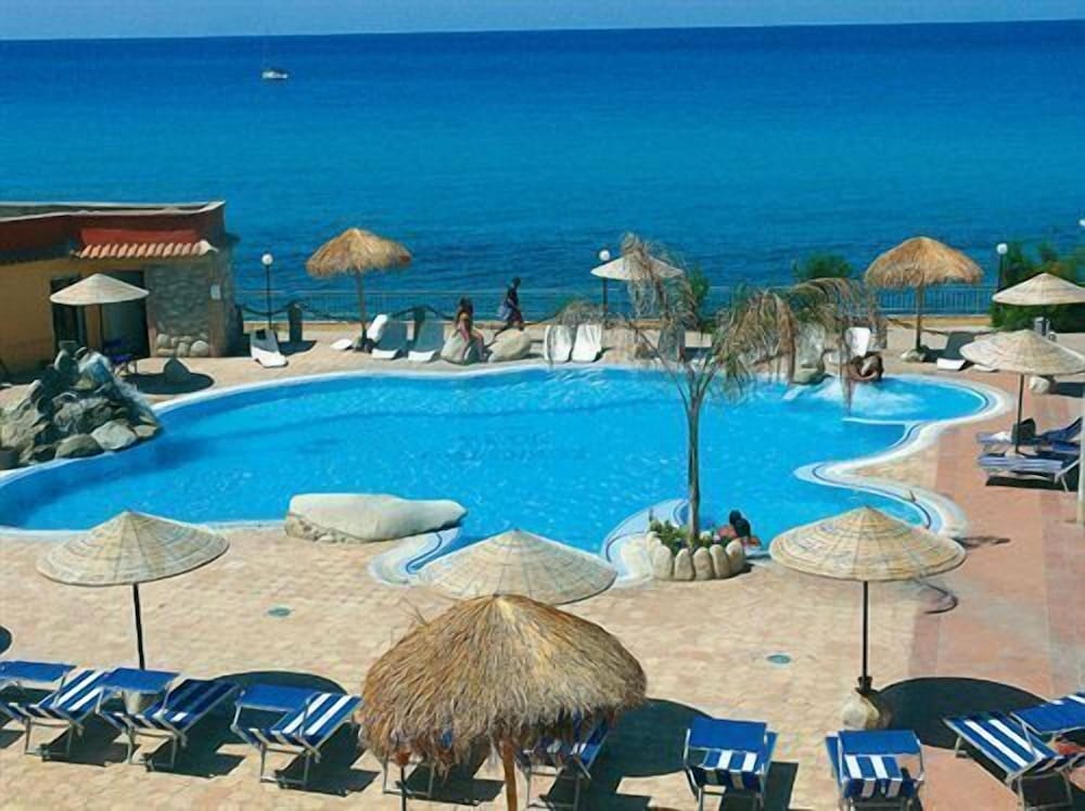 Фото Baia Tropea Resort