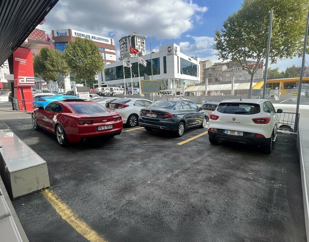 Car dealership Elbistan Automotive, Istanbul, photo