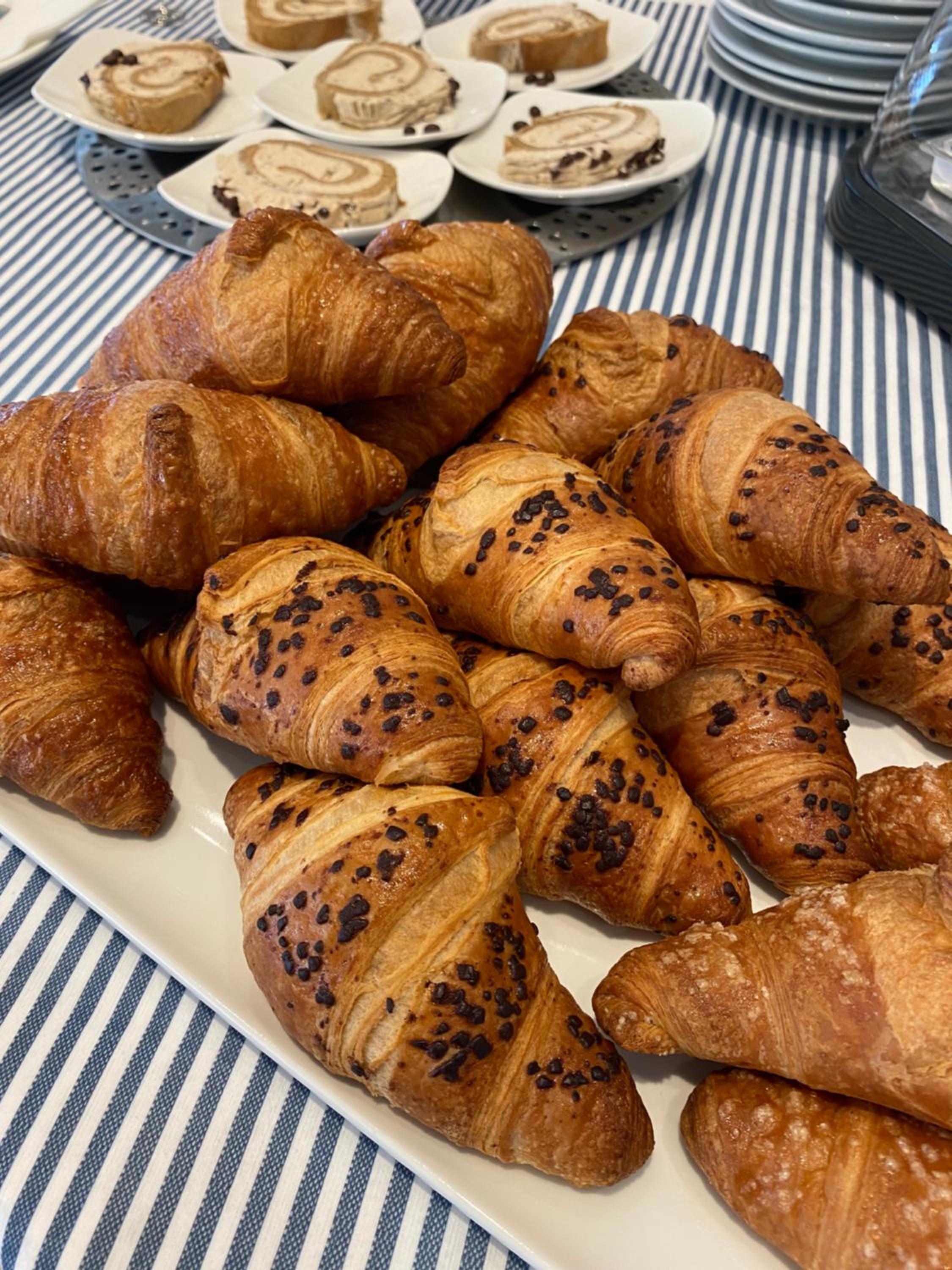 Фото Petit Hotel