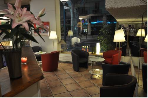 Фото Hôtel Mondial