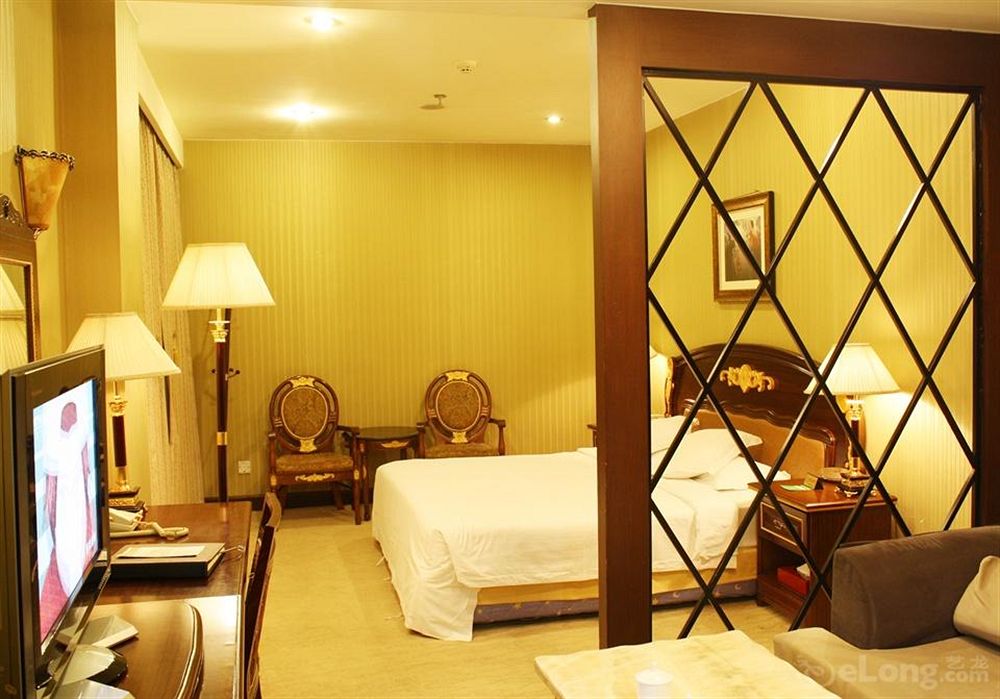 Фото The Royal Palace Hotel