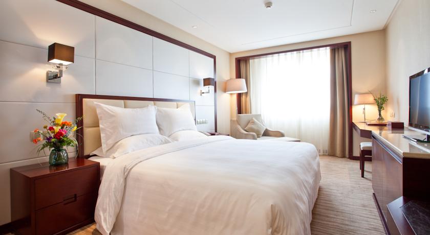 Фото Beijing GuiZhou Hotel