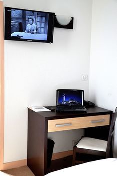 Фото Hôtel Les Bénédictins