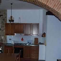 Фото Castello di Cisterna Umbria