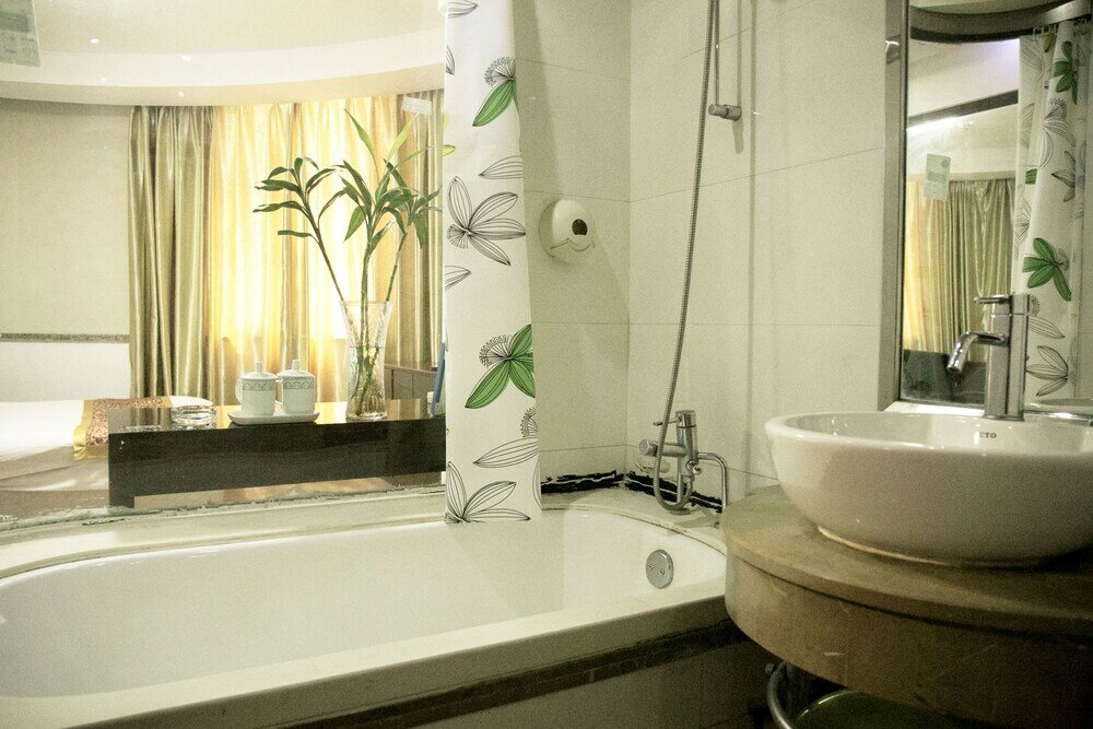 Фото Yixuan Light Luxury Hotel