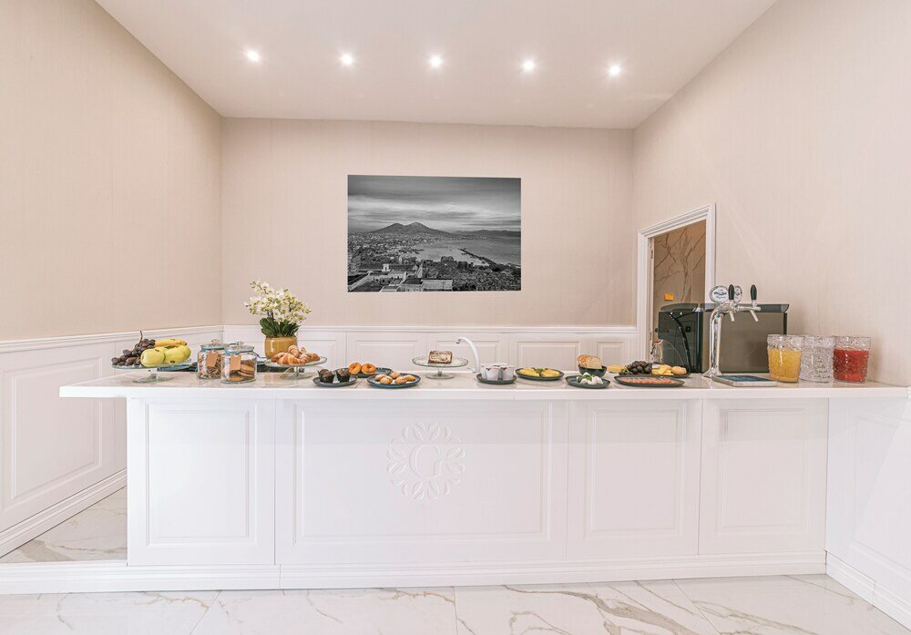 Фото Gentile Suite & SPA Vomero