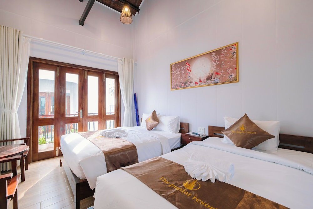 Фото The Poplar Resort