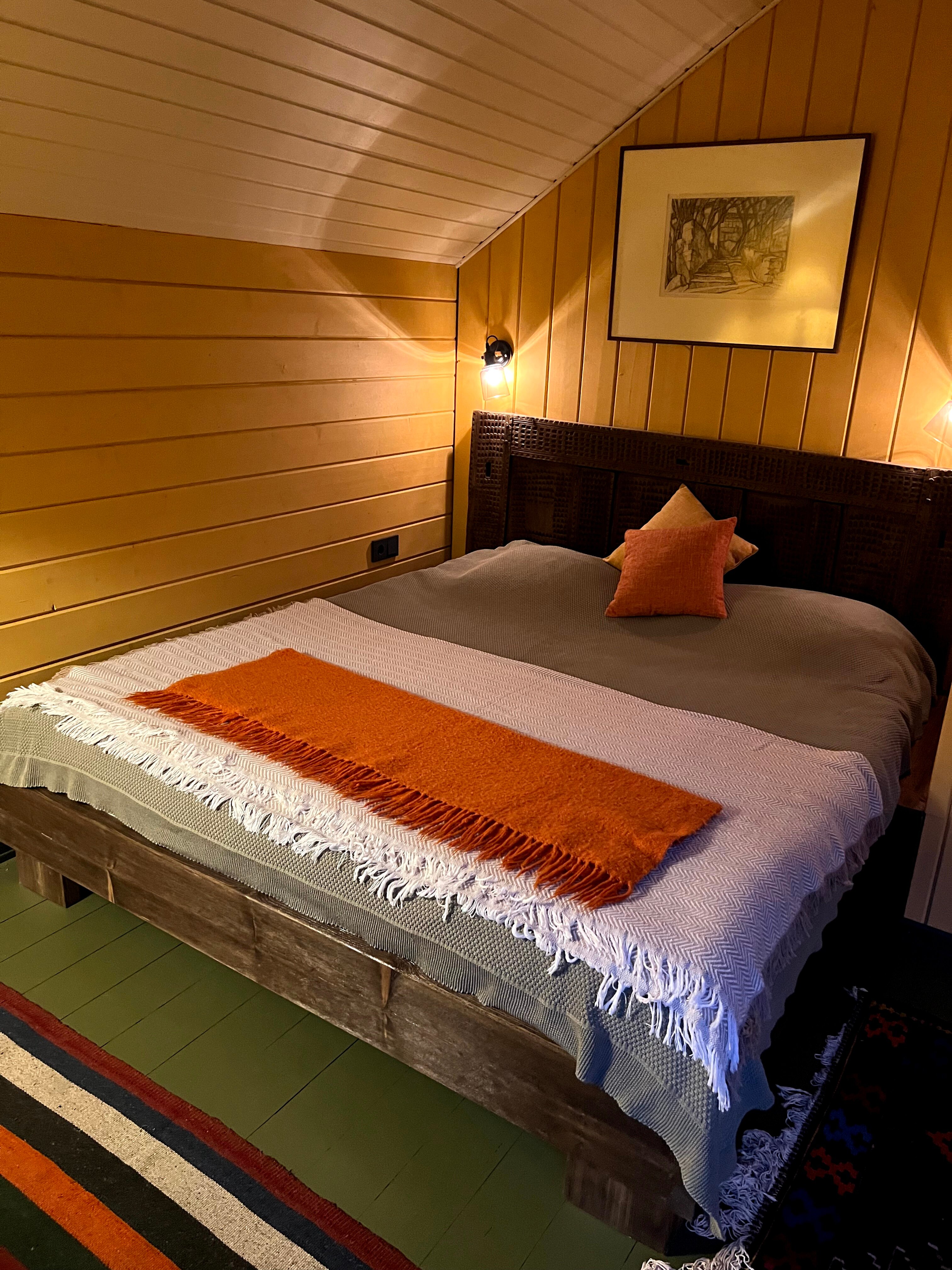 Фото Домик в лесу