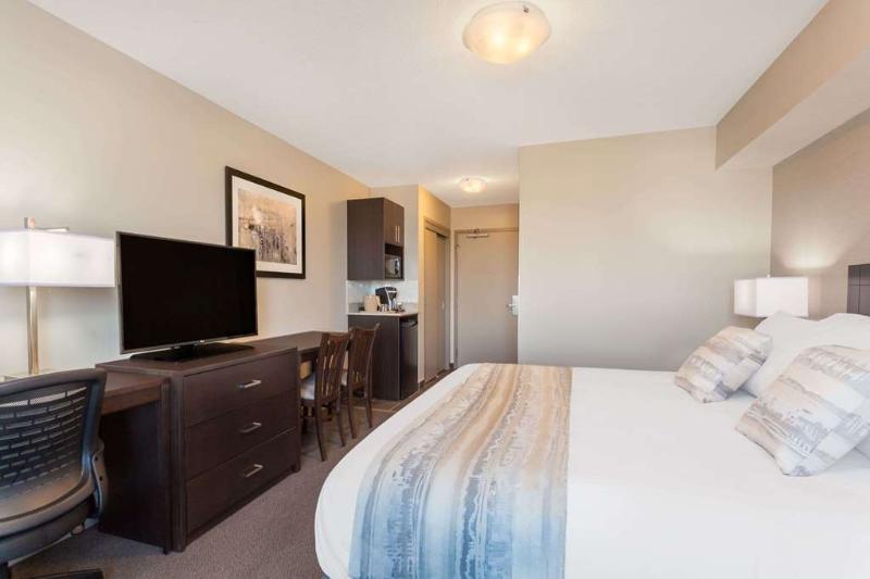 Фото Ramada by Wyndham Grassland