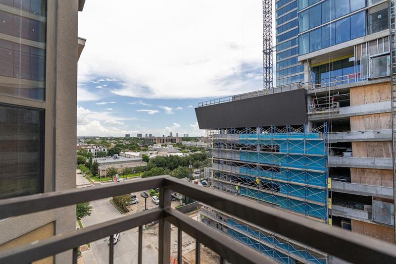 Фото The Luxury Suites of Houston