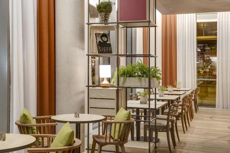 Фото IntercityHotel Hamburg-Barmbek