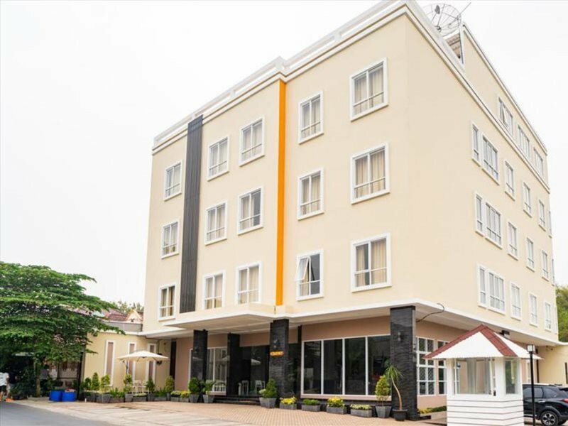 Фото отеля 1