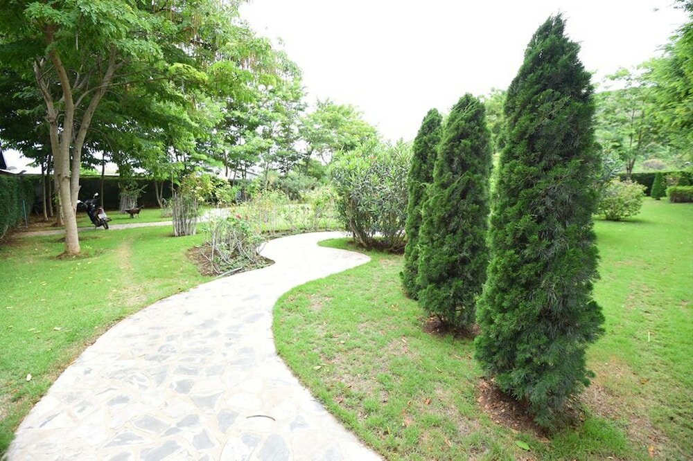 Фото Rose Villa Resort