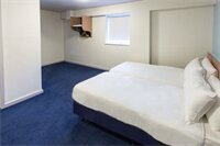 Фото Redwings Lodge Wolverhampton