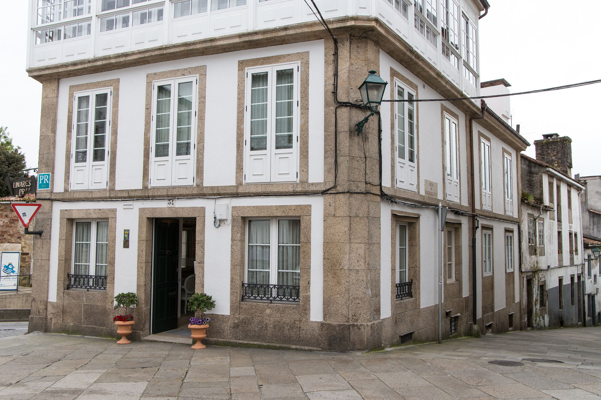 Фото Linares Rooms Santiago