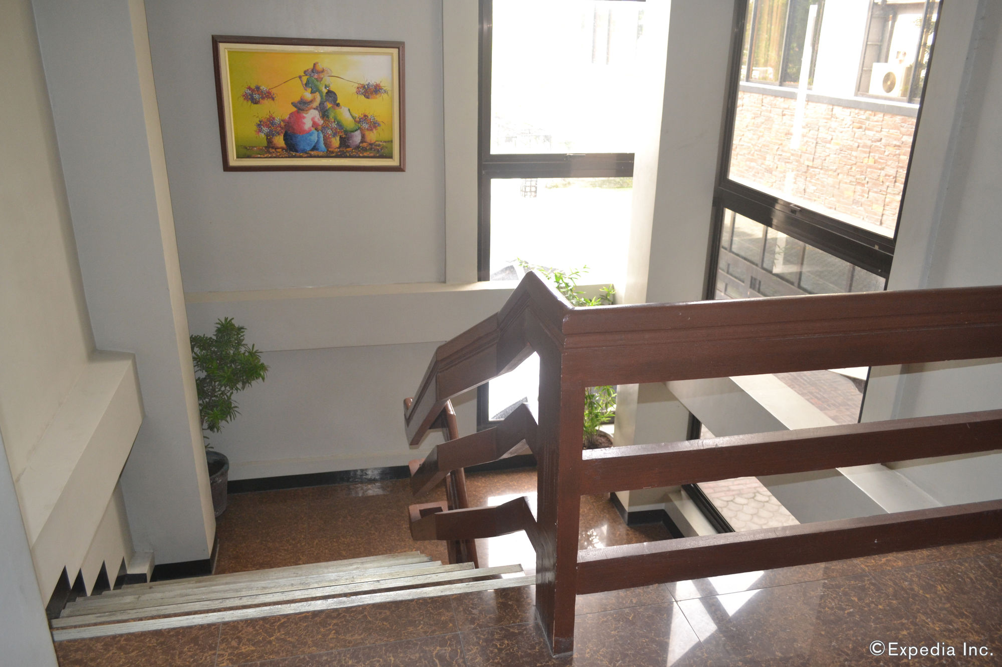 Фото Stonewood Hotel